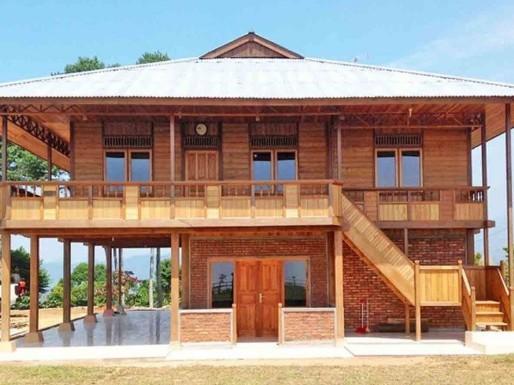 building a wooden house